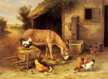 動物 Painting - 馬小屋の外のロバと鶏 エドガー・ハント